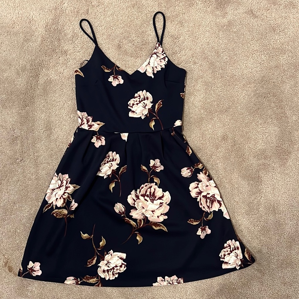 Blue dress with flowers // Monteau